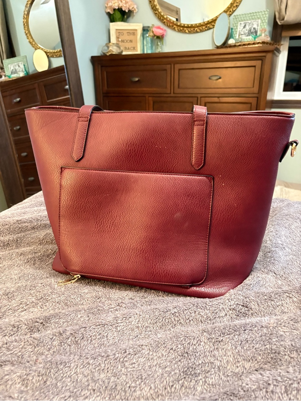 Poppy & Peonies Go Getter Tote in Berry - Picture 2 of 16